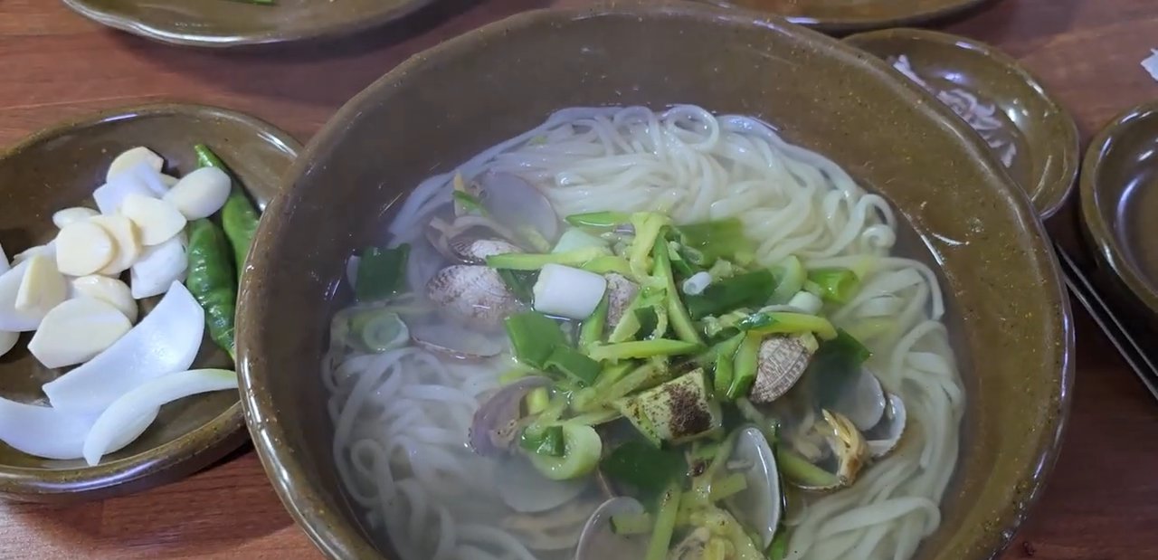 바지락 칼국수